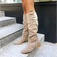 Catherine | Botas caño alto de gamuza - La Moda México